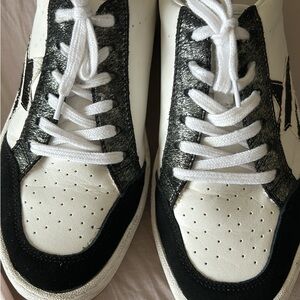 Vintage Havana Black and White Sneakers